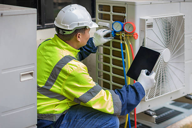 Professional Hvac technician working in Valencia, PA